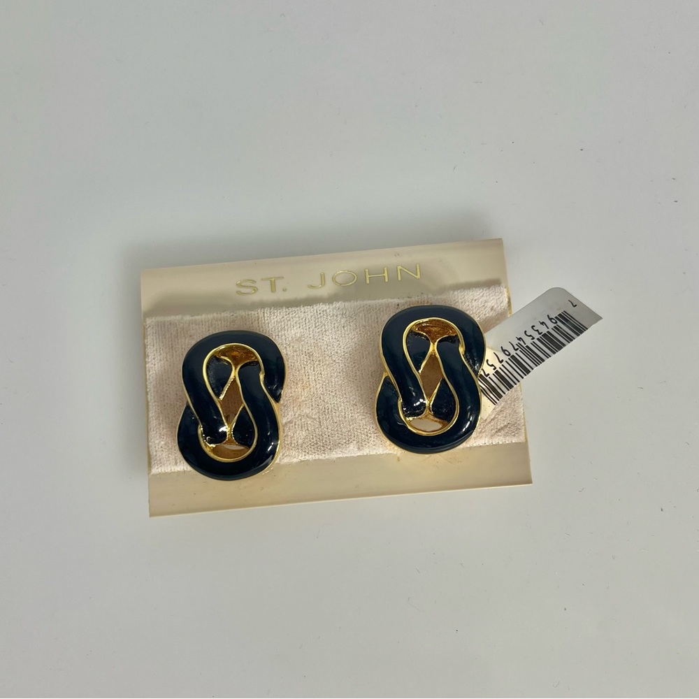 Vintage St.John Knit clip on earrings.